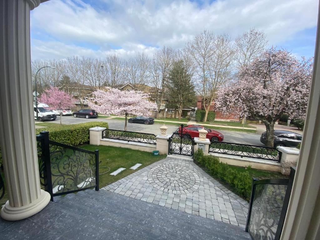 Milano Luxury Suite Vancouver Ngoại thất bức ảnh